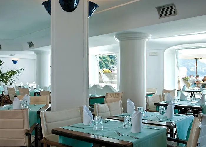 Hotel Covo Dei Saraceni 5*