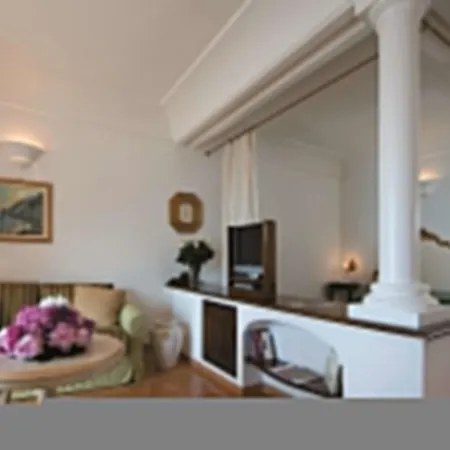 فندق كوفو دي ساراسينا